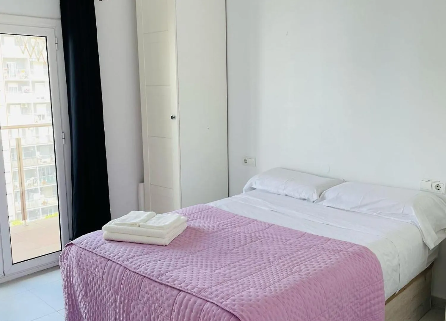 Apartment Apartamento Playa Blanes Spain
